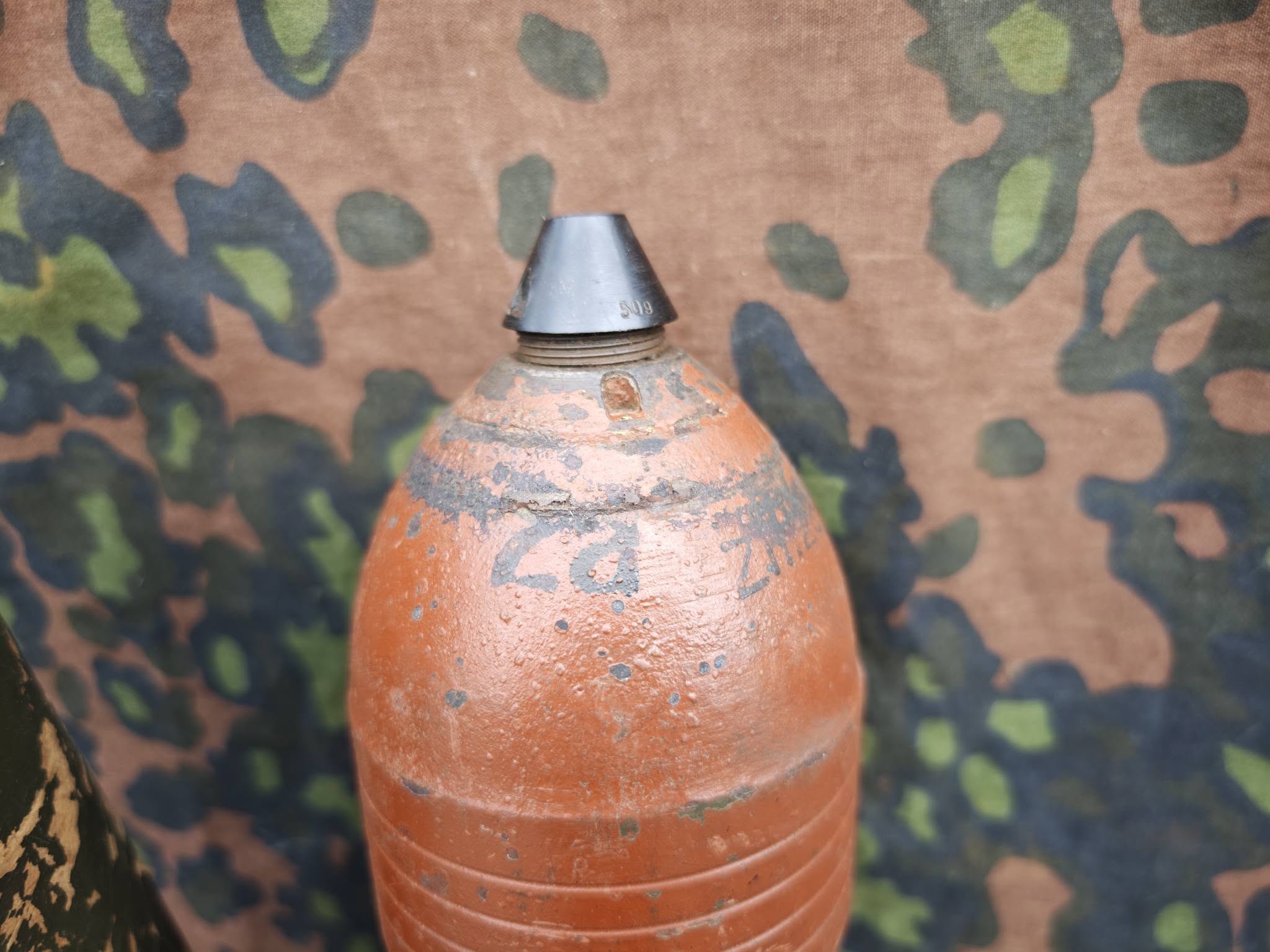 WW2 German 10cm Nb.W.35 Inert Smoke Mortar Round with Transport Container – Complete Set