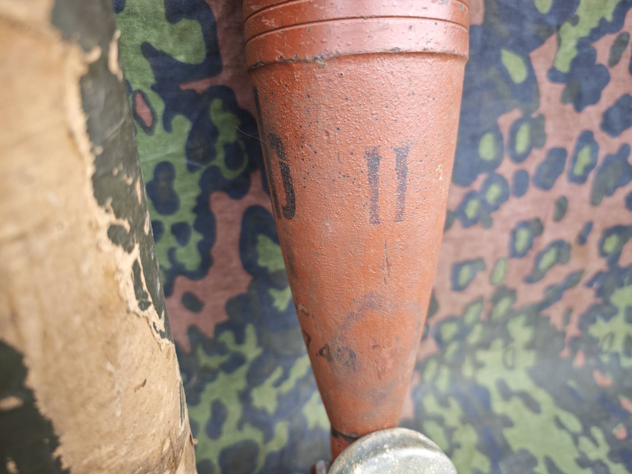 WW2 German 10cm Nb.W.35 Inert Smoke Mortar Round with Transport Container – Complete Set