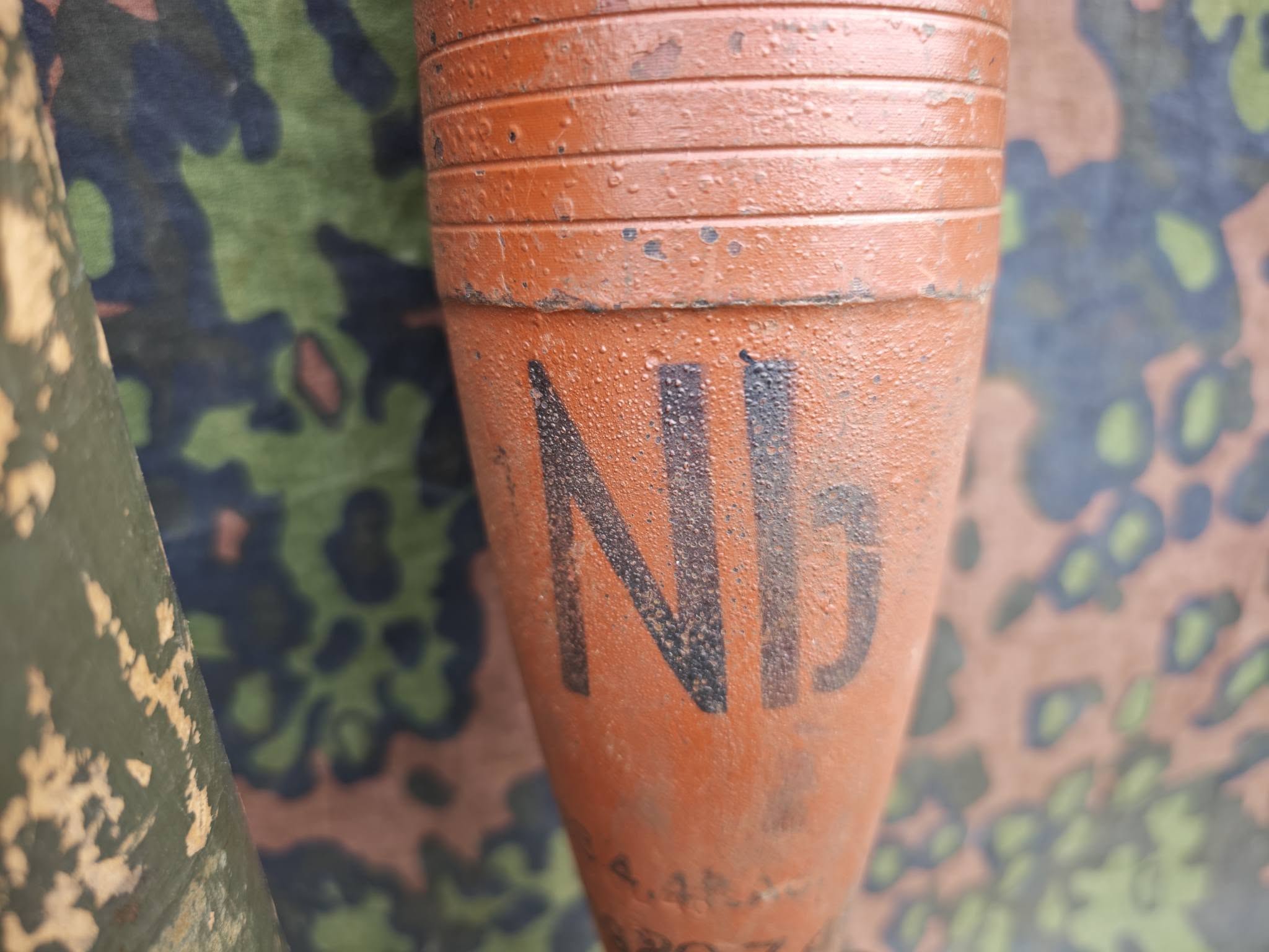 WW2 German 10cm Nb.W.35 Inert Smoke Mortar Round with Transport Container – Complete Set