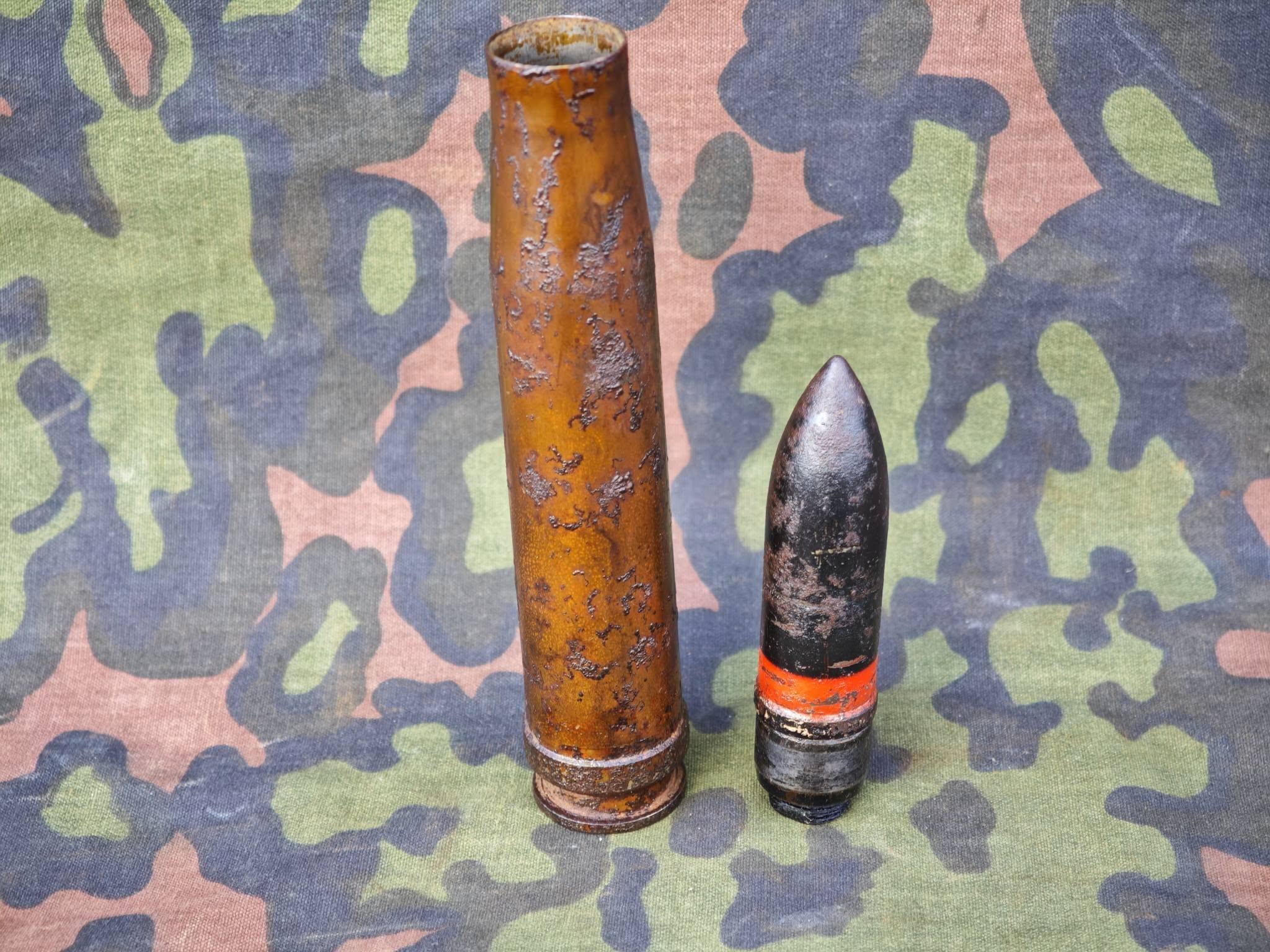 Original German 2cm PzGr. Display Round – Flak 30/38