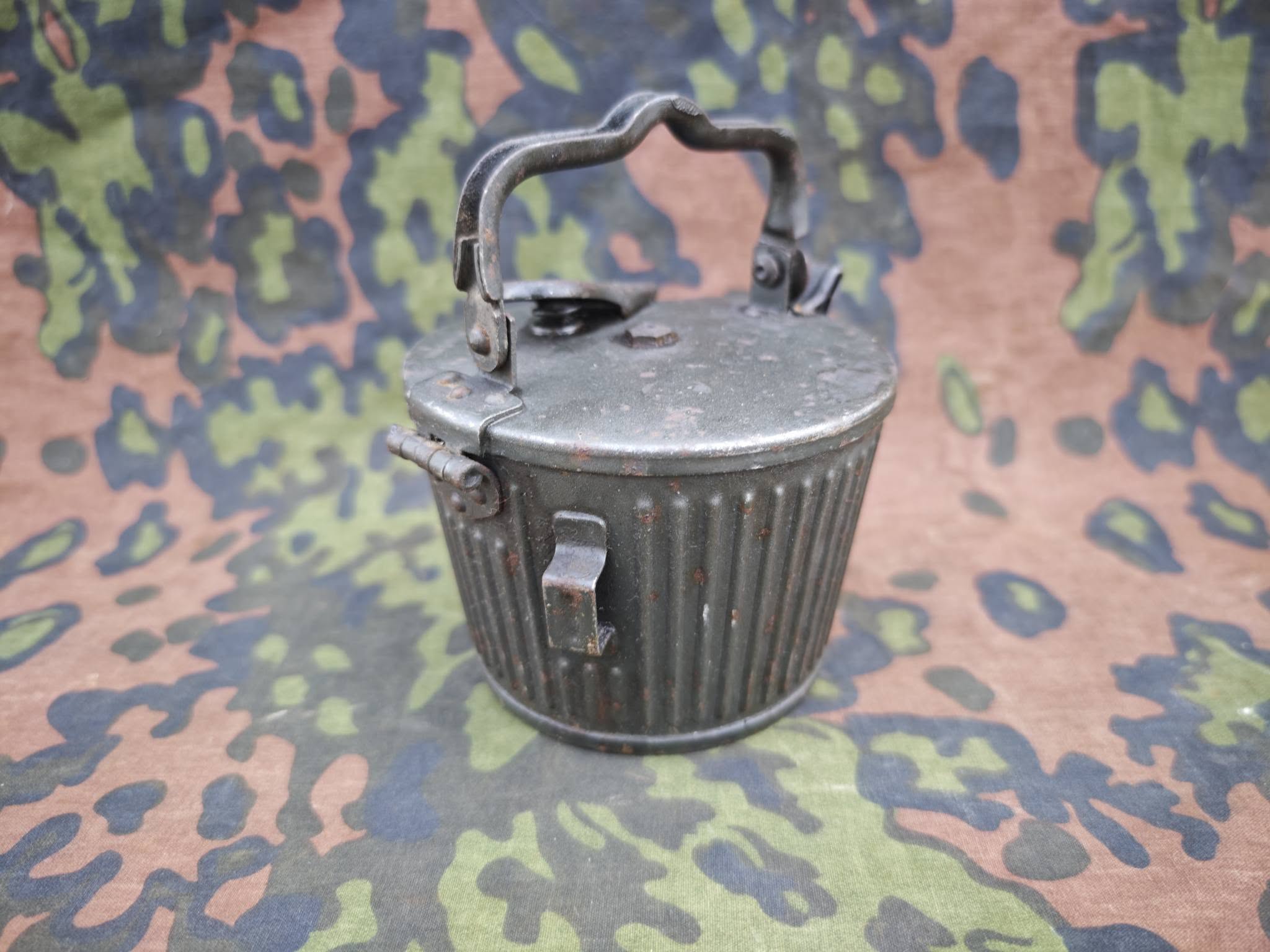 Original WWII German MG34/MG42 Patronentrommel 34 (50-Round Drum Magazine)