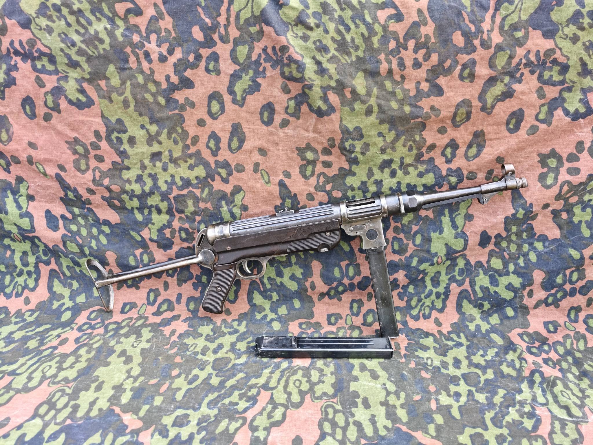 German MP38/MP40 Submachine Gun – Deactivated