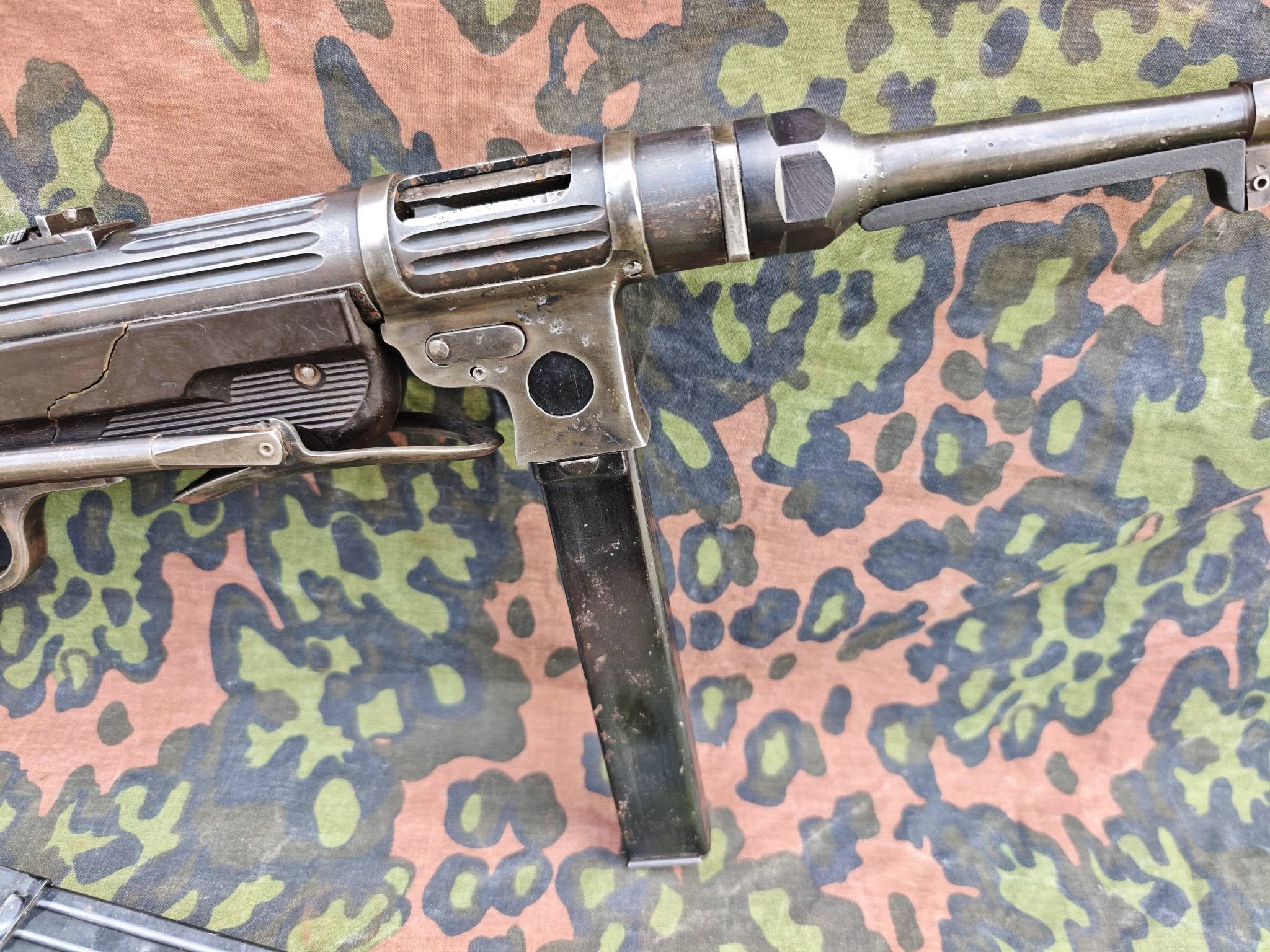 German MP38/MP40 Submachine Gun – Deactivated