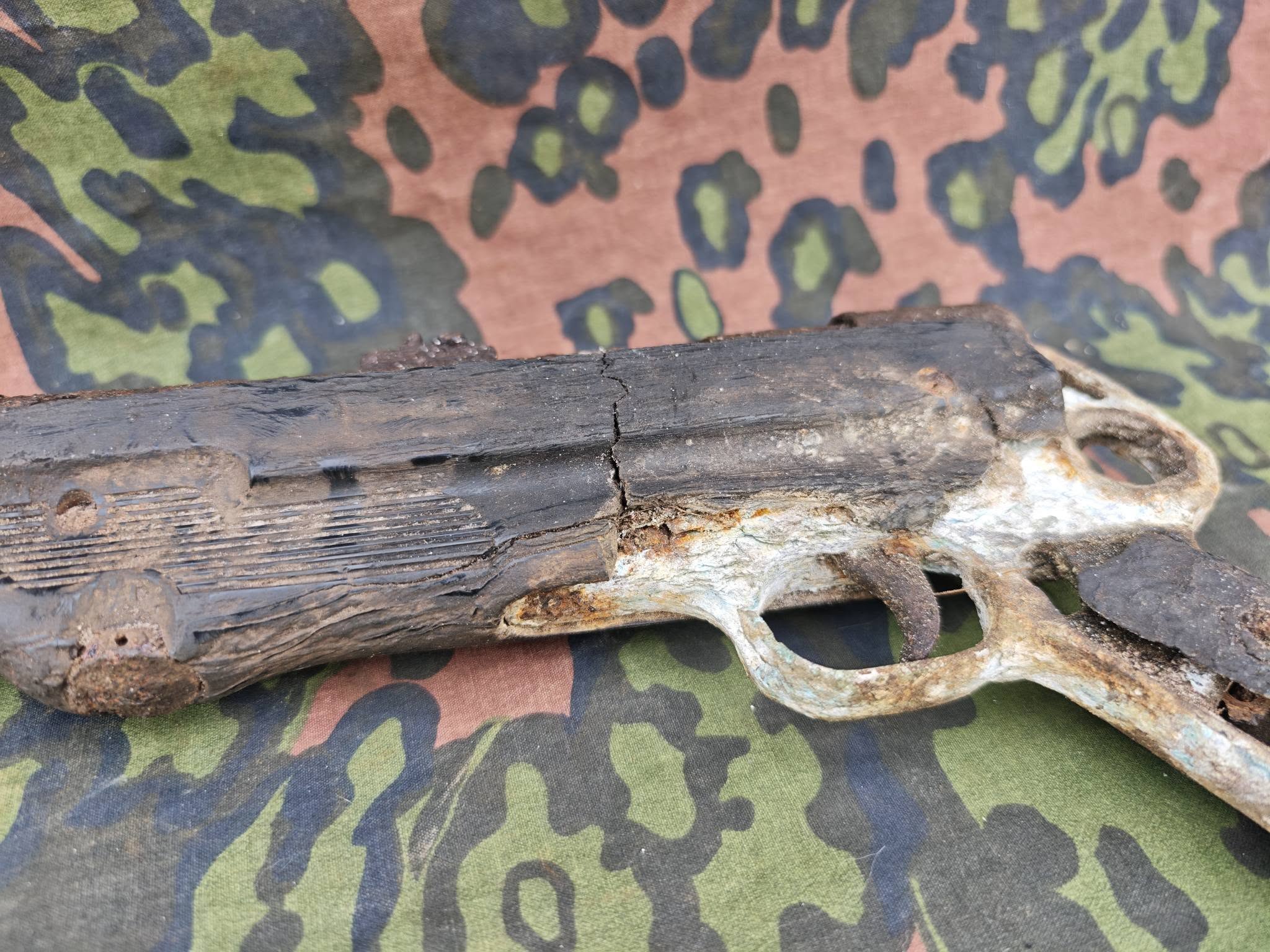 Relic MP40 Submachine Gun with Early MP38 Aluminium Grip Frame
