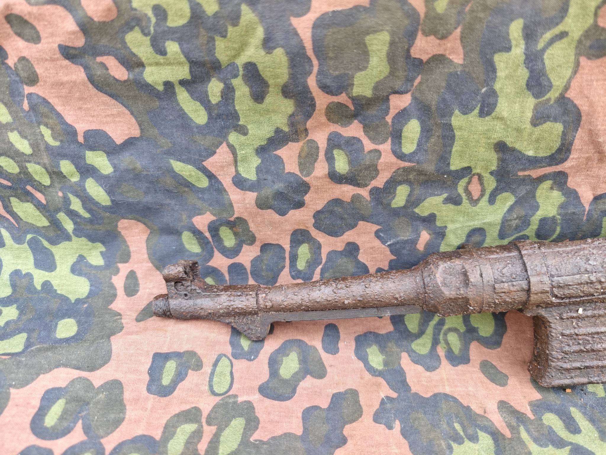 Relic MP40 Submachine Gun with Early MP38 Aluminium Grip Frame