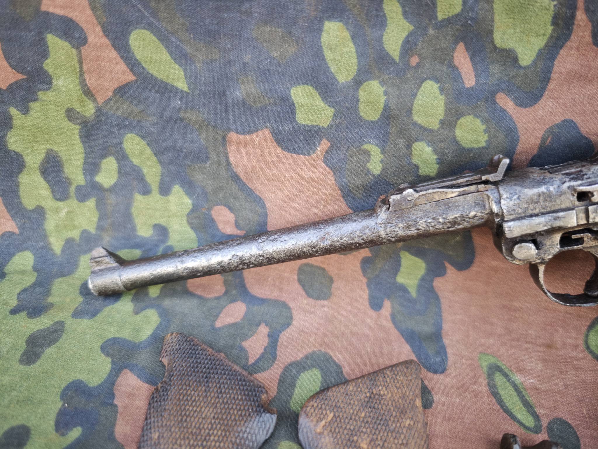 WWII German Artillery Luger P08