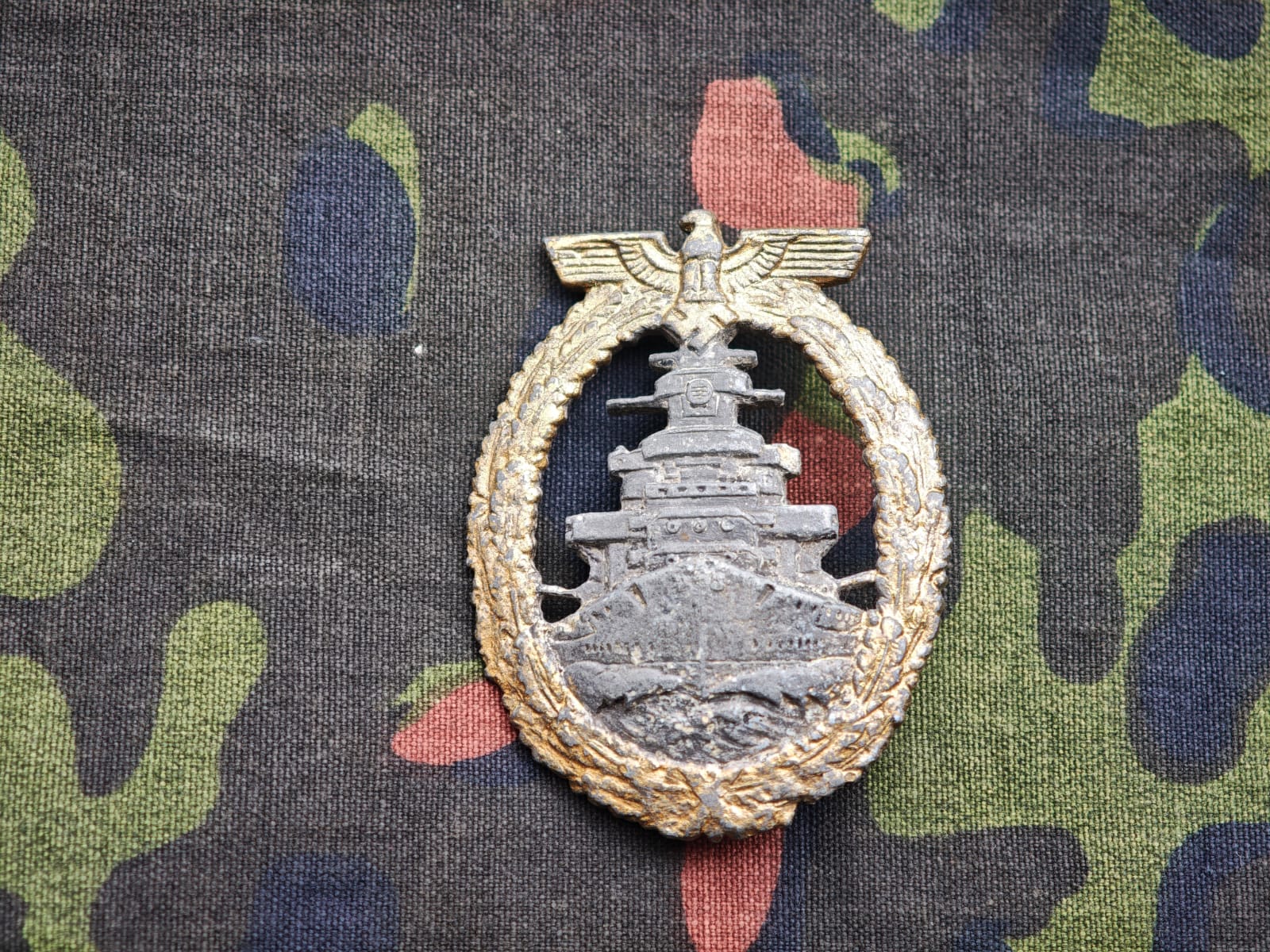 WWII German Kriegsmarine High Seas Fleet War Badge – Ground Dug