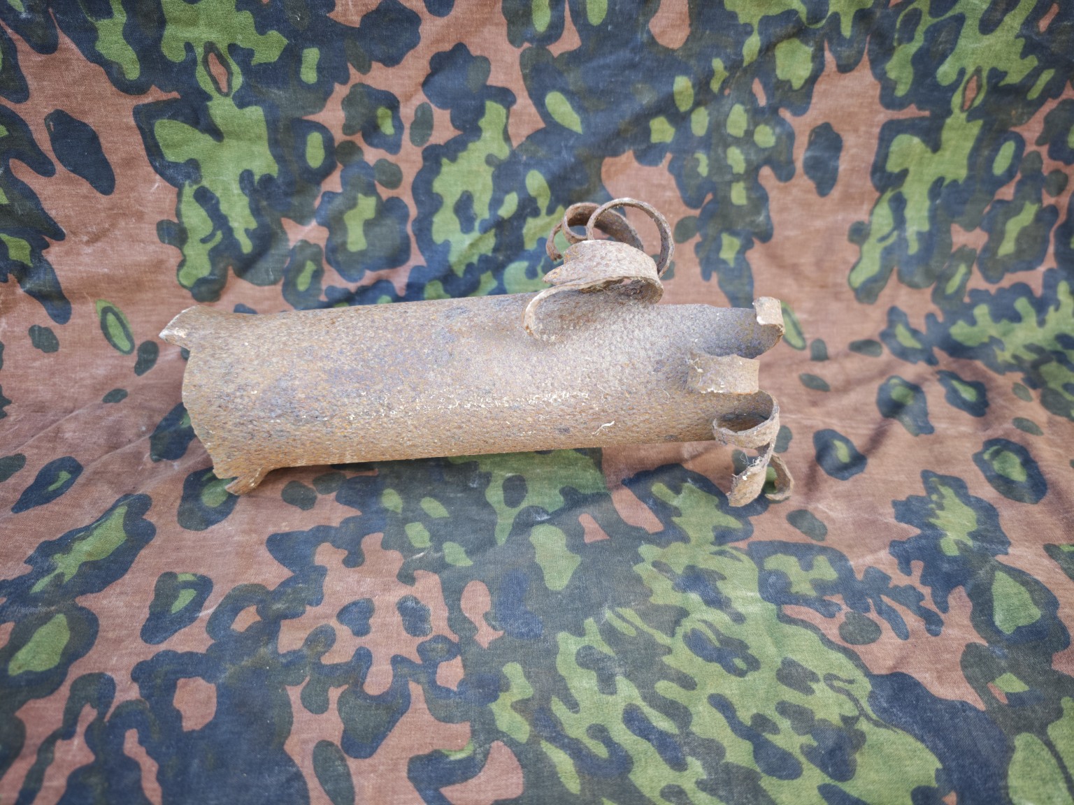 Soviet WWII RS 82 Aircraft Rocket Motor Body with Tail Fin Remains – IL-2 Sturmovik